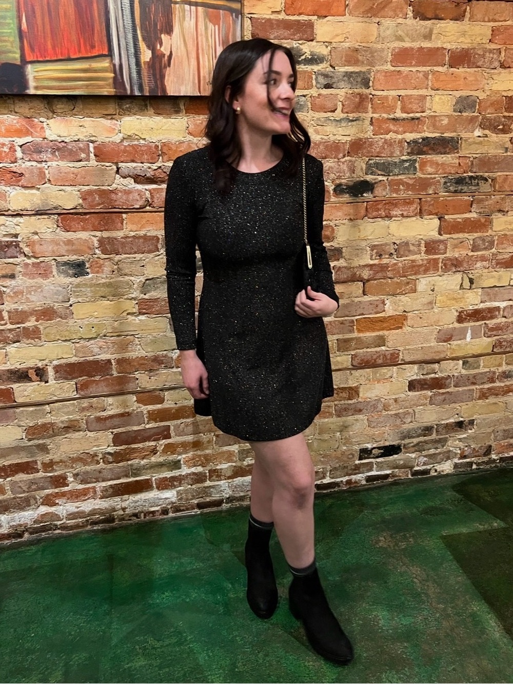 Boutique Ronni Nicole Black Sparkle Petite Long Sleeve Dress with Shoulder Pads